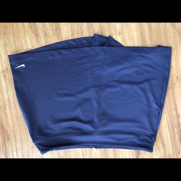 Nike Golf matching 2 piece skort - Picture 3 of 7